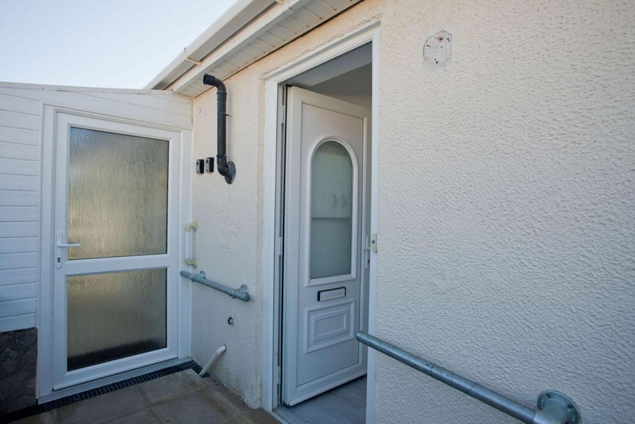 Hilda'S Retreat Accessible Wheel Chair Friendly With Hoist Poole Exterior foto