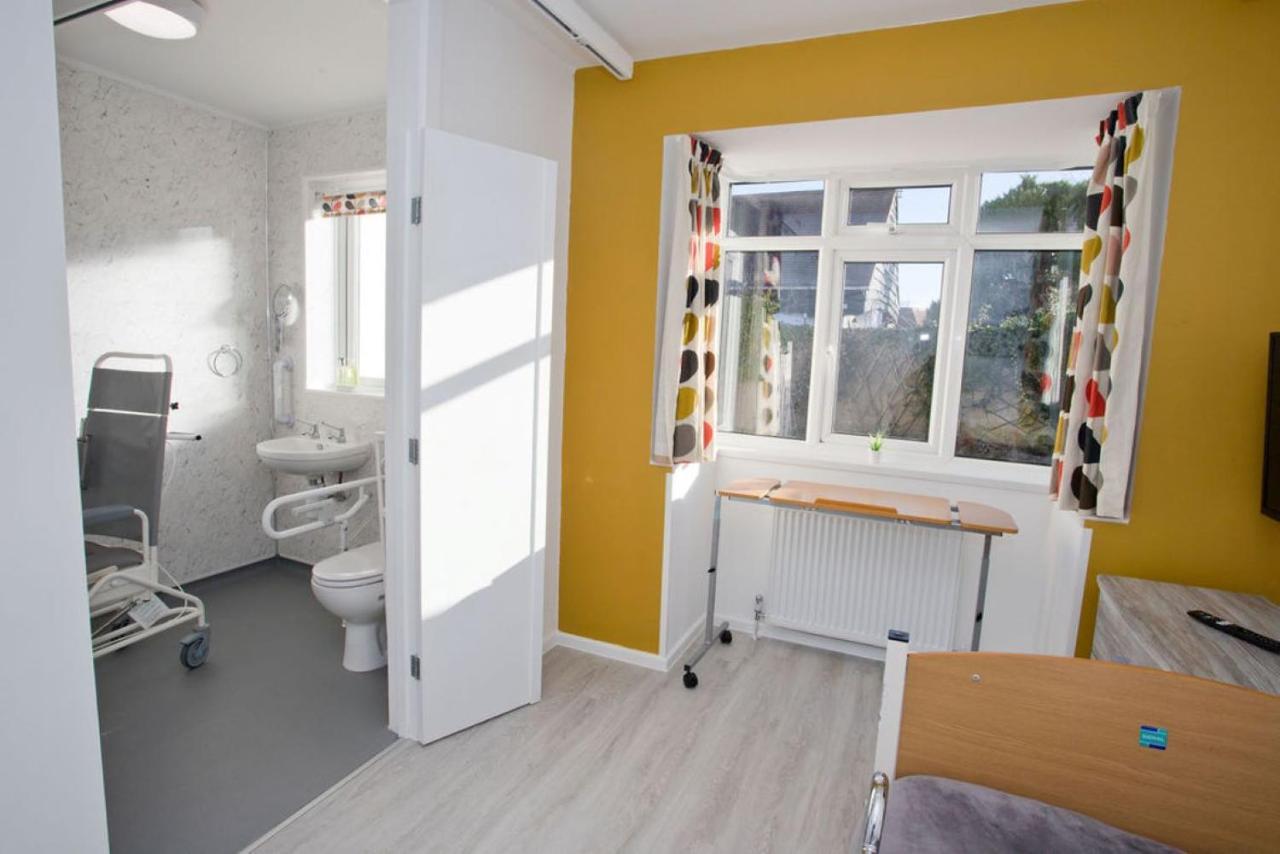 Hilda'S Retreat Accessible Wheel Chair Friendly With Hoist Poole Exterior foto