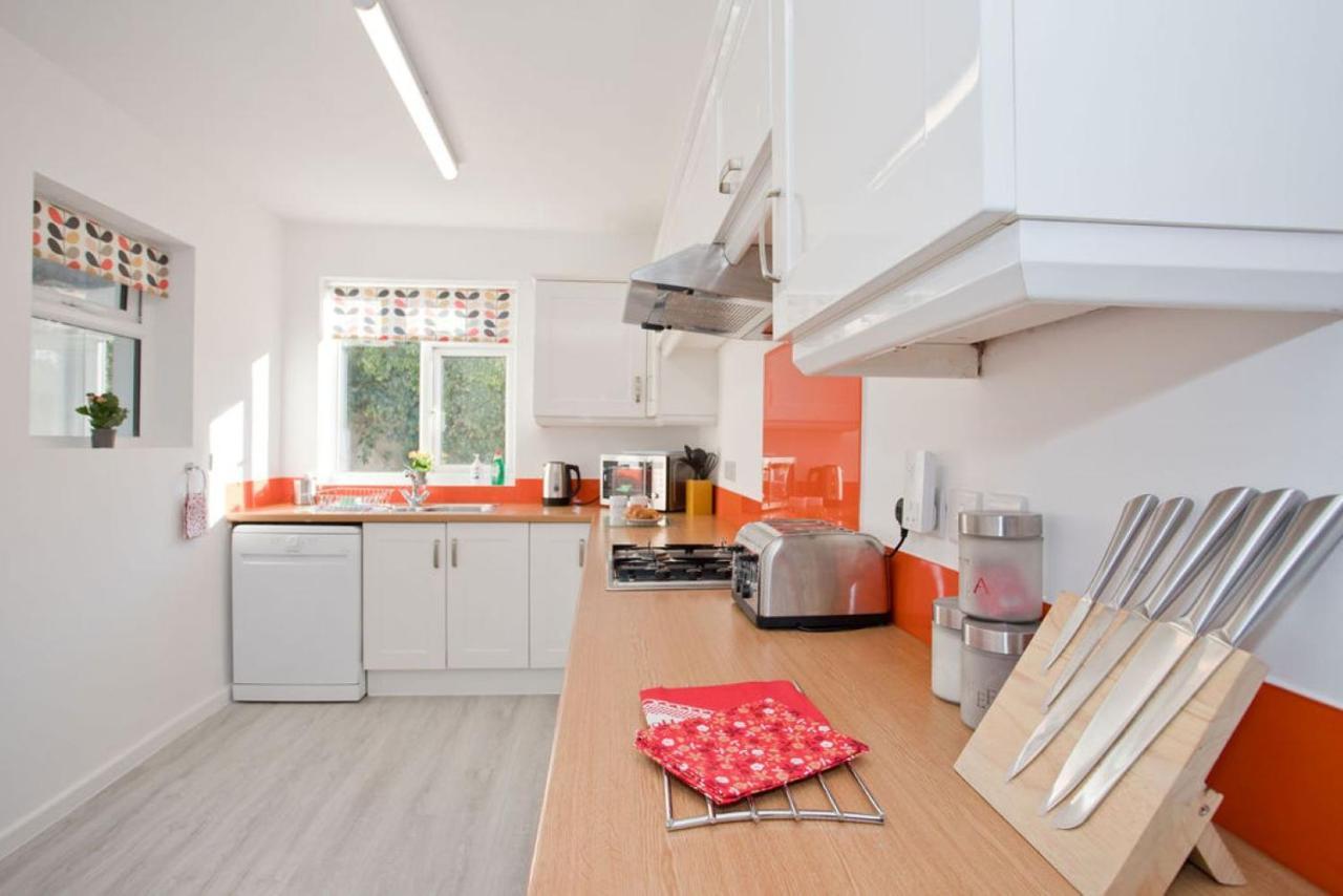 Hilda'S Retreat Accessible Wheel Chair Friendly With Hoist Poole Exterior foto