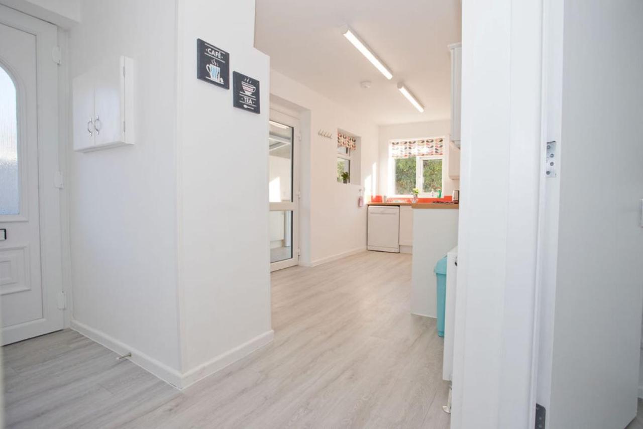 Hilda'S Retreat Accessible Wheel Chair Friendly With Hoist Poole Exterior foto