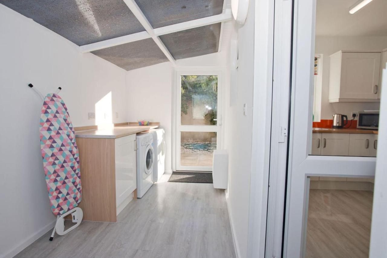 Hilda'S Retreat Accessible Wheel Chair Friendly With Hoist Poole Exterior foto